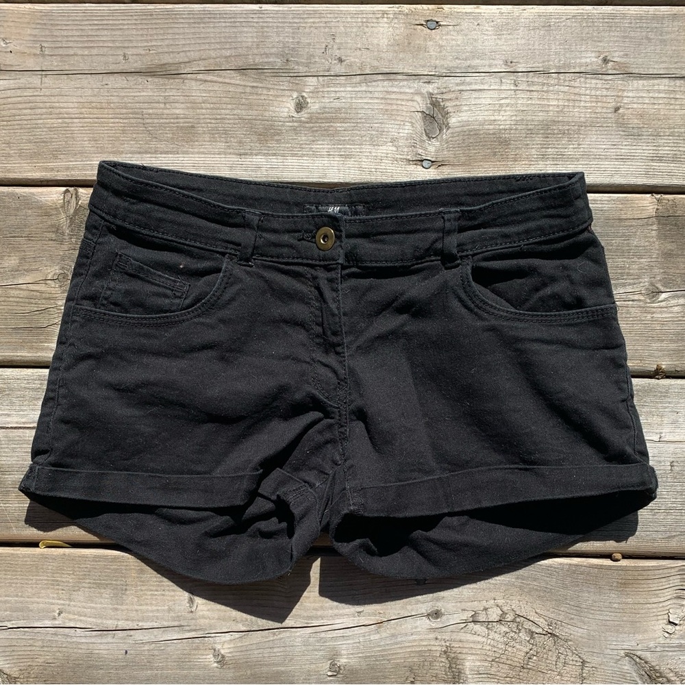 Black Y2K low rise shorts